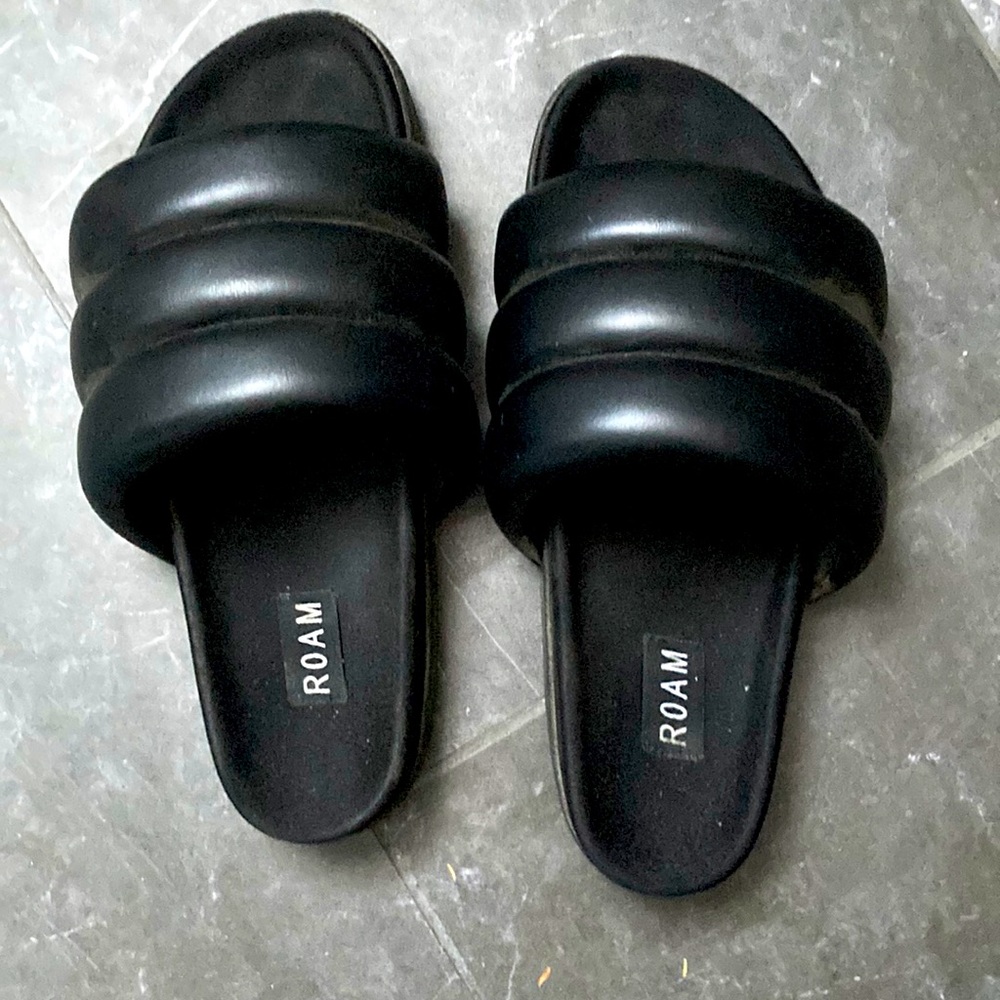 Roam The Puffy Slides size 39